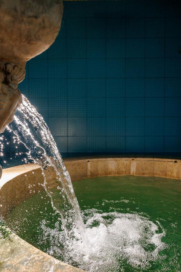 Ángistron Hotel Hamam מראה חיצוני תמונה