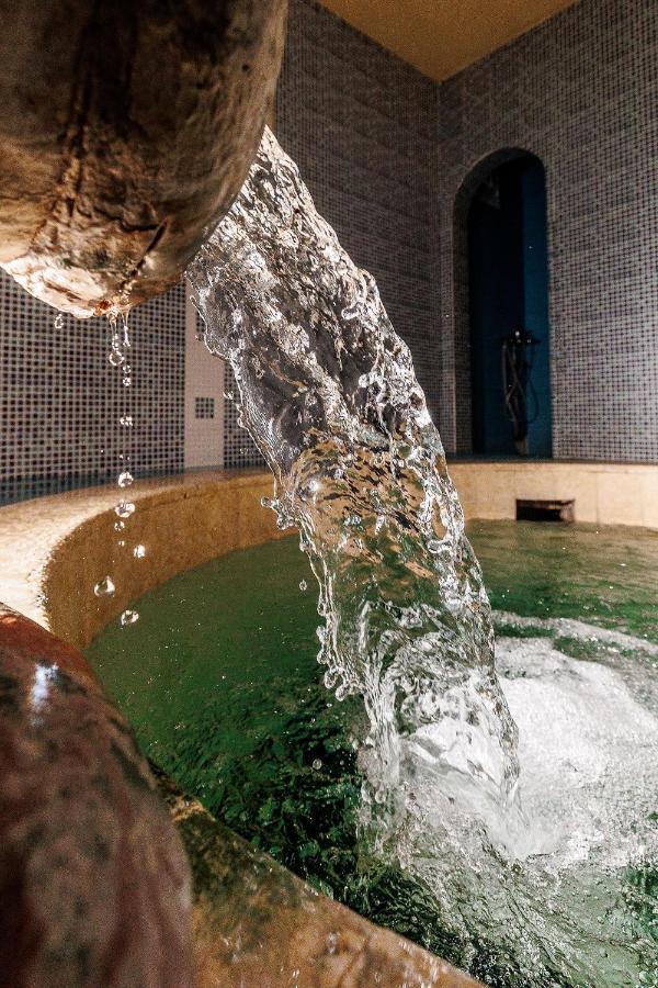 Ángistron Hotel Hamam מראה חיצוני תמונה