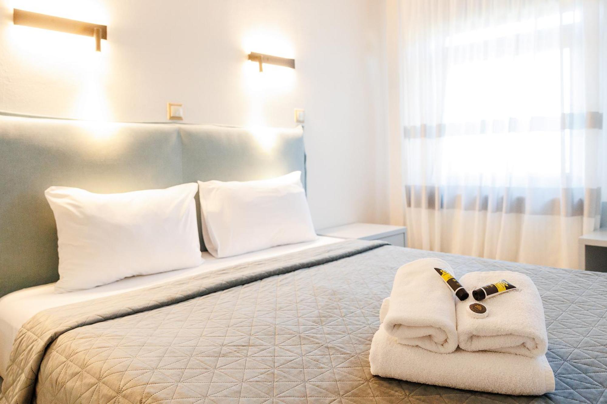 Ángistron Hotel Hamam מראה חיצוני תמונה