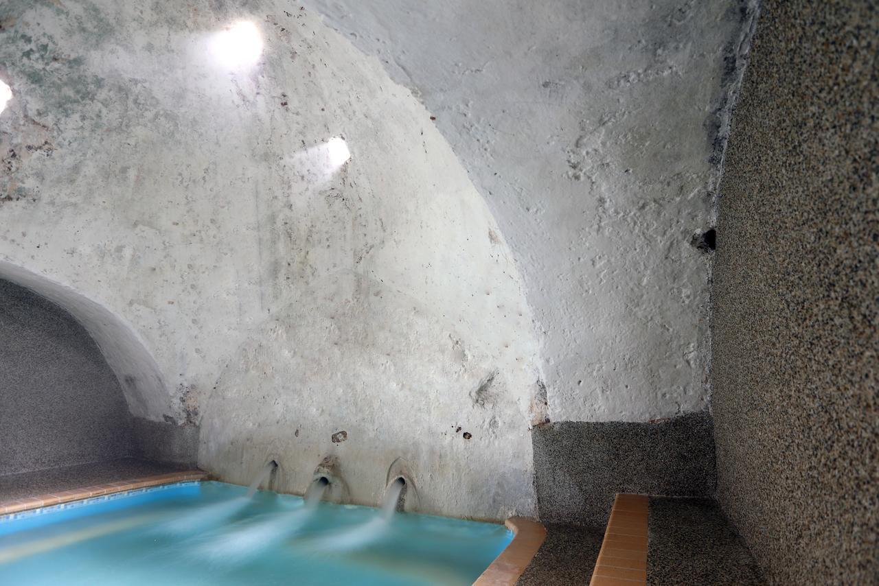 Ángistron Hotel Hamam מראה חיצוני תמונה